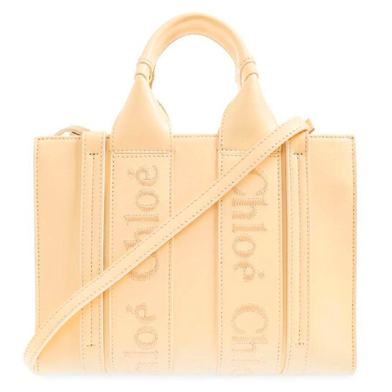 Bolsa Shopper Woody Small Logo Embroidered - Mercado de Luxo - O Maior E-Commerce de Bens, Produtos e Serviços de Luxo do Brasil.