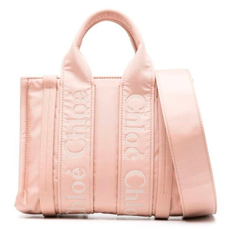Bolsa Shopper Woody Logo Small Nylon - Mercado de Luxo - O Maior E-Commerce de Bens, Produtos e Serviços de Luxo do Brasil.