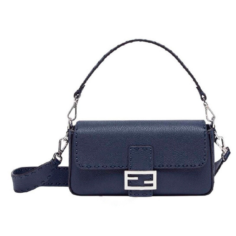 Bolsa Crossbody Iconic Front Flapuette - Mercado de Luxo - O Maior E-Commerce de Bens, Produtos e Serviços de Luxo do Brasil.