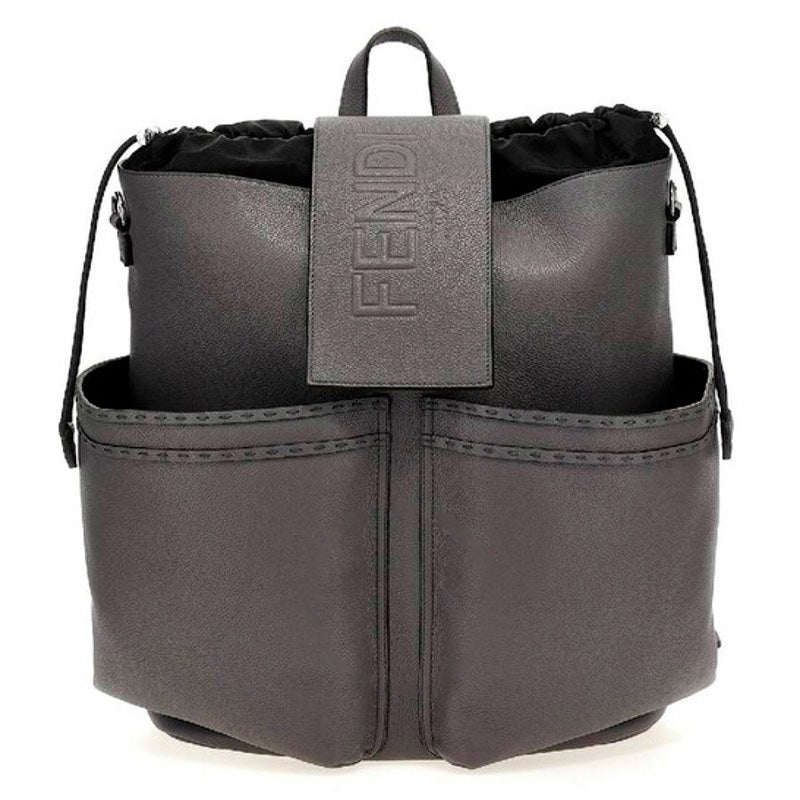 Bolsa Mochila Embossed - Mercado de Luxo - O Maior E-Commerce de Bens, Produtos e Serviços de Luxo do Brasil.