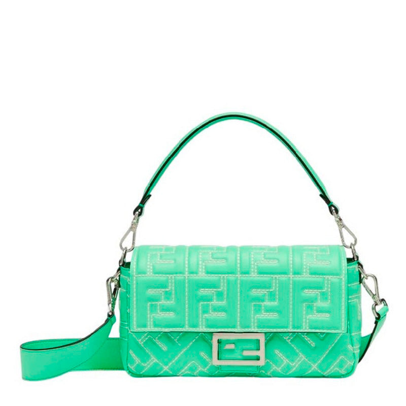 Bolsa Shoulder FF Motif - Mercado de Luxo - O Maior E-Commerce de Bens, Produtos e Serviços de Luxo do Brasil.