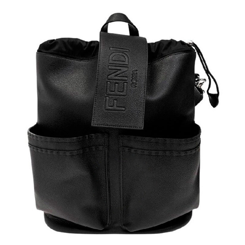 Bolsa Mochila Embossed - Mercado de Luxo - O Maior E-Commerce de Bens, Produtos e Serviços de Luxo do Brasil.