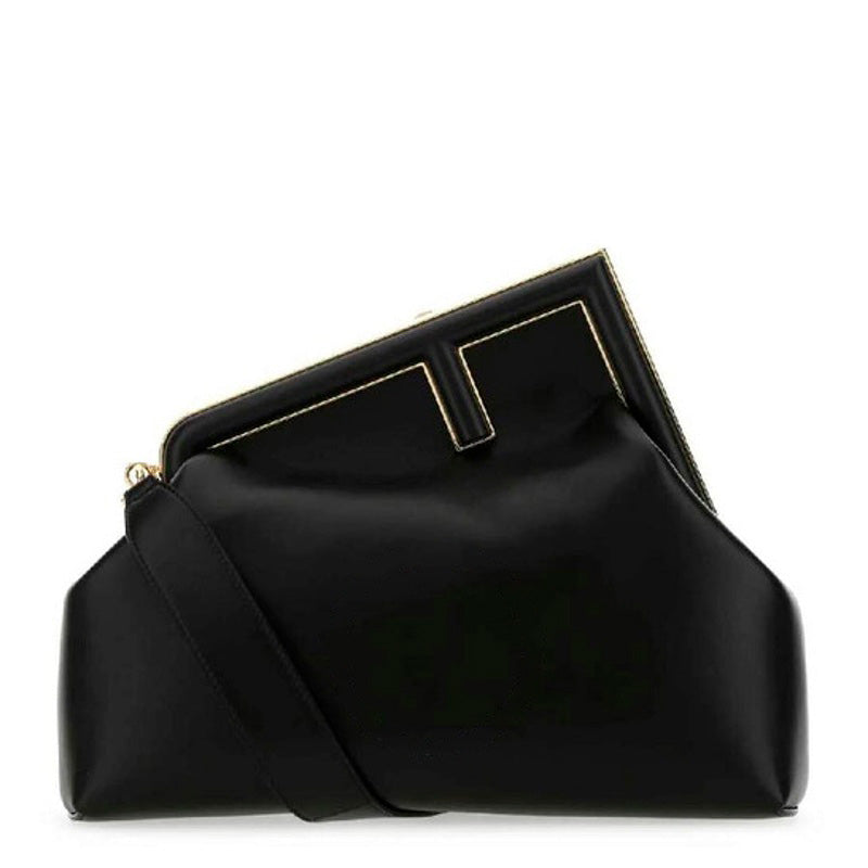 Bolsa Crossbody First - Mercado de Luxo - O Maior E-Commerce de Bens, Produtos e Serviços de Luxo do Brasil.