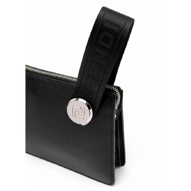 Bolsa Clutch Engraved Logo Rivet Chiodo