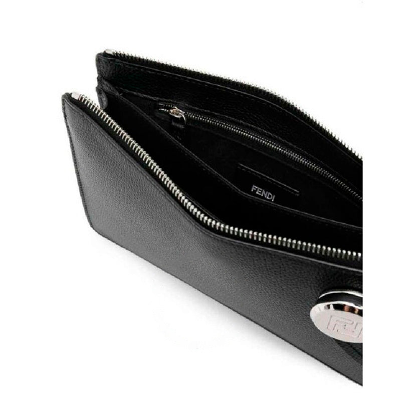 Bolsa Clutch Engraved Logo Rivet Chiodo