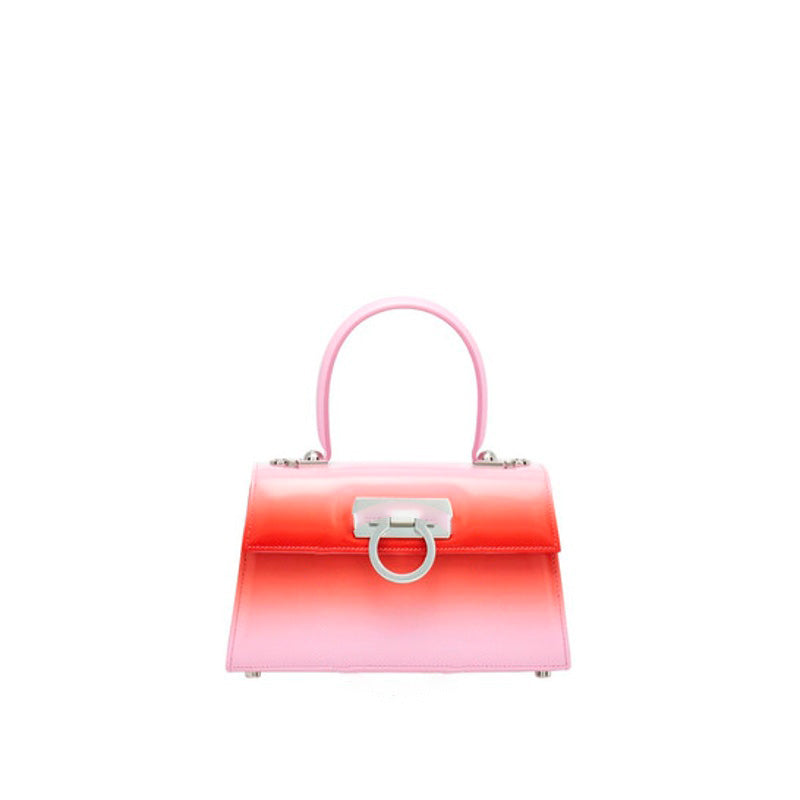 Bolsa Handle Ombre Iconic - Mercado de Luxo - O Maior E-Commerce de Bens, Produtos e Serviços de Luxo do Brasil.