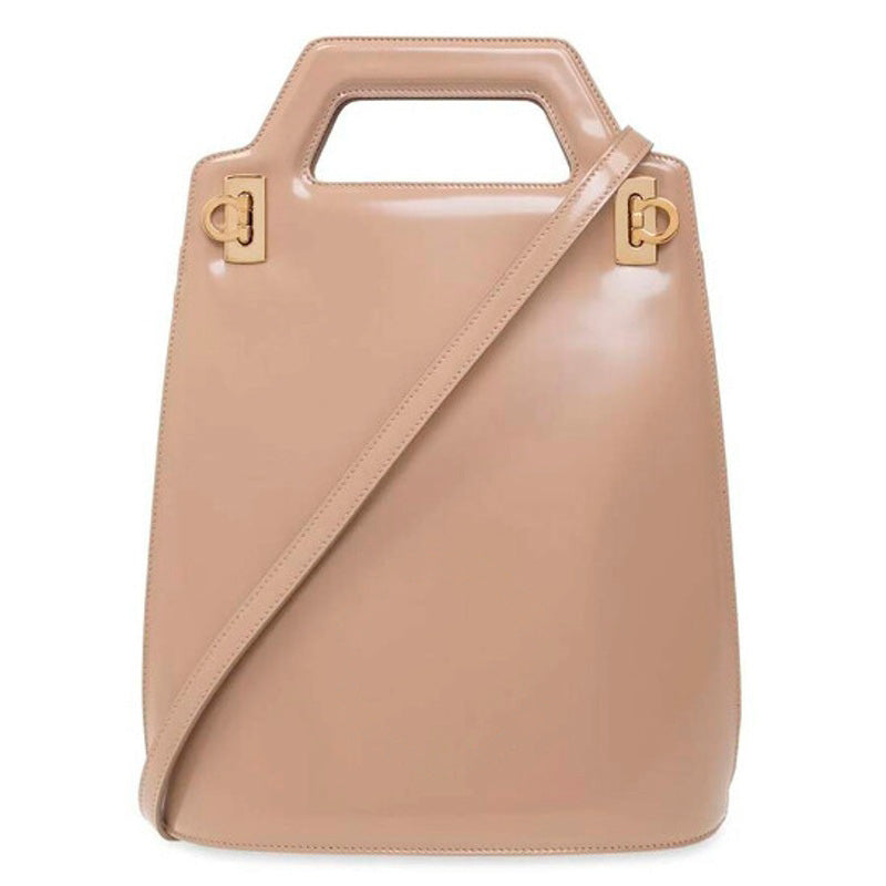 Bolsa Handle Wanda NorthSouth - Mercado de Luxo - O Maior E-Commerce de Bens, Produtos e Serviços de Luxo do Brasil.