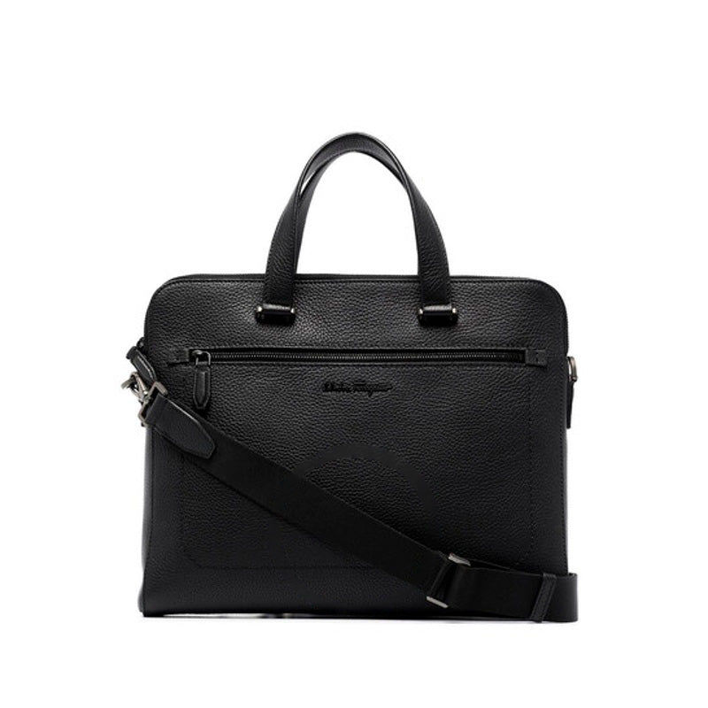Bolsa Messenger Salvatore Black LogoPlaque Briefcase - Mercado de Luxo - O Maior E-Commerce de Bens, Produtos e Serviços de Luxo do Brasil.