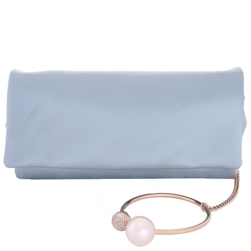 Bolsa Clutch Open Box Xandra Bangle Handle - Mercado de Luxo - O Maior E-Commerce de Bens, Produtos e Serviços de Luxo do Brasil.