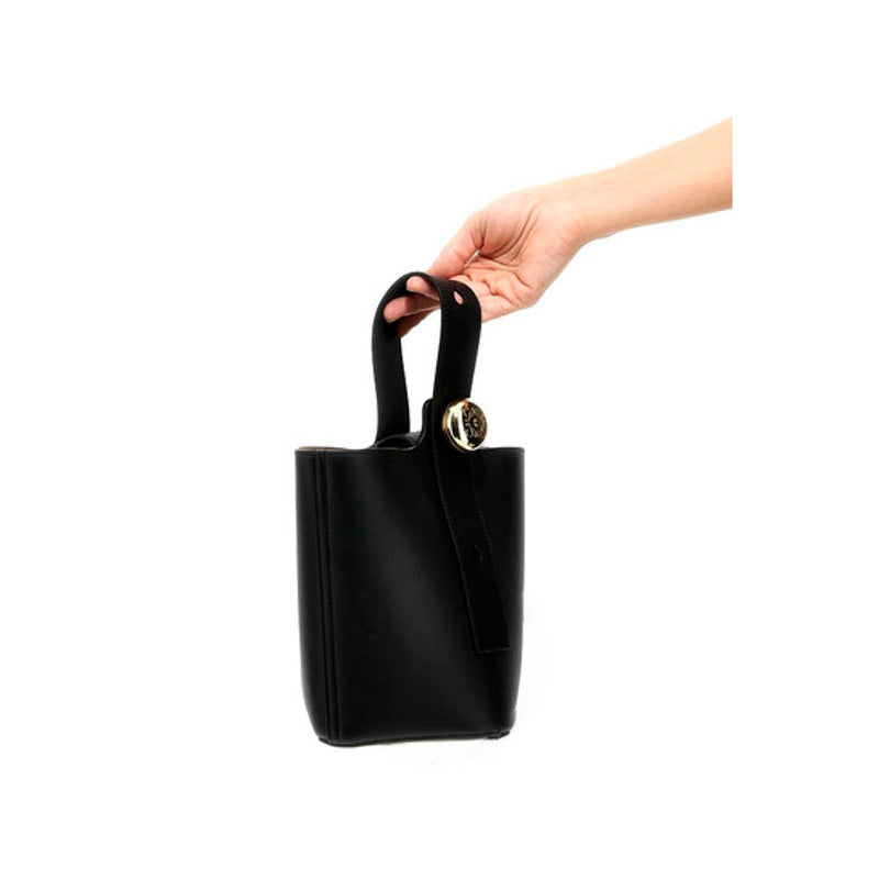 Bolsa Bucket Pebble Mini Buckle  Black