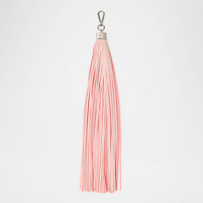 Charms e Acessórios Tassel Charm - Mercado de Luxo - O Maior E-Commerce de Bens, Produtos e Serviços de Luxo do Brasil.