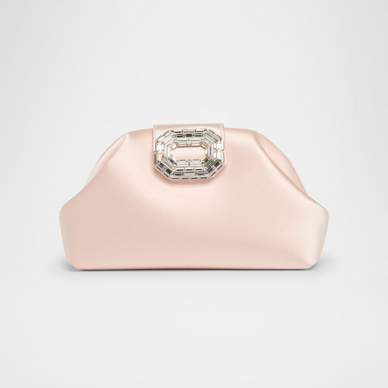 Bolsa Clutch Camelia Buckle Satin - Mercado de Luxo - O Maior E-Commerce de Bens, Produtos e Serviços de Luxo do Brasil.