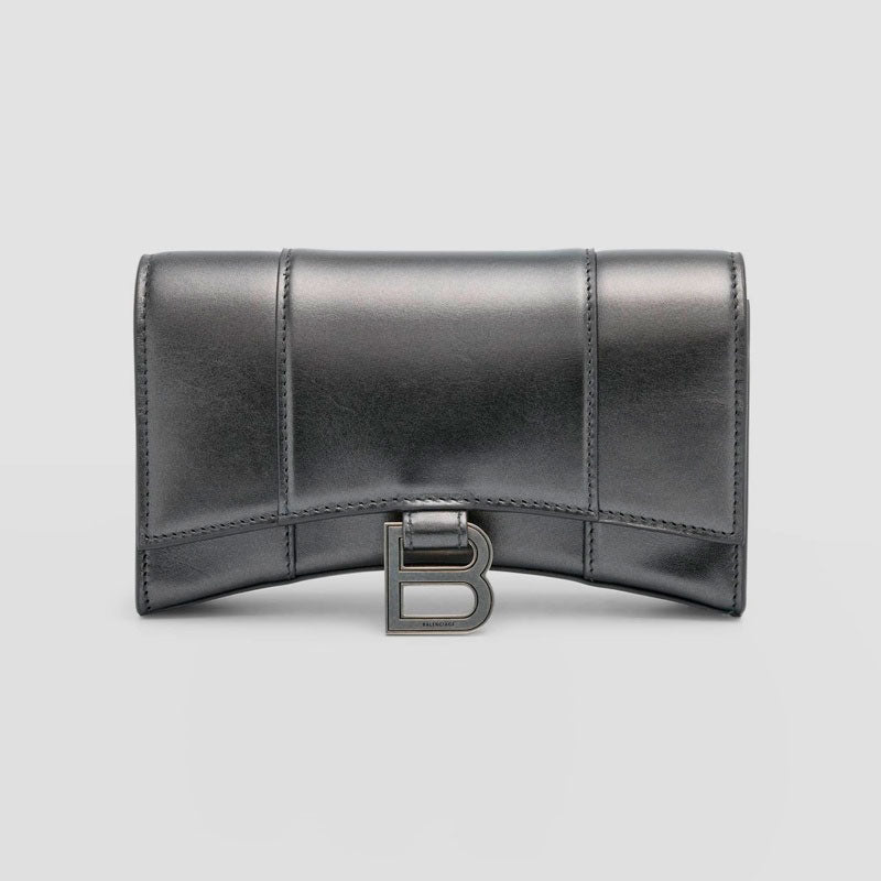Bolsa Wallet Hourglass On Chain Metallized - Mercado de Luxo - O Maior E-Commerce de Bens, Produtos e Serviços de Luxo do Brasil.