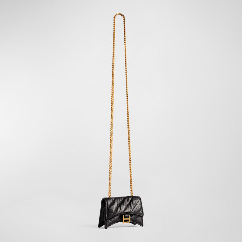 Bolsa Shoulder Crush Mini Quilted Chain - Mercado de Luxo - O Maior E-Commerce de Bens, Produtos e Serviços de Luxo do Brasil.