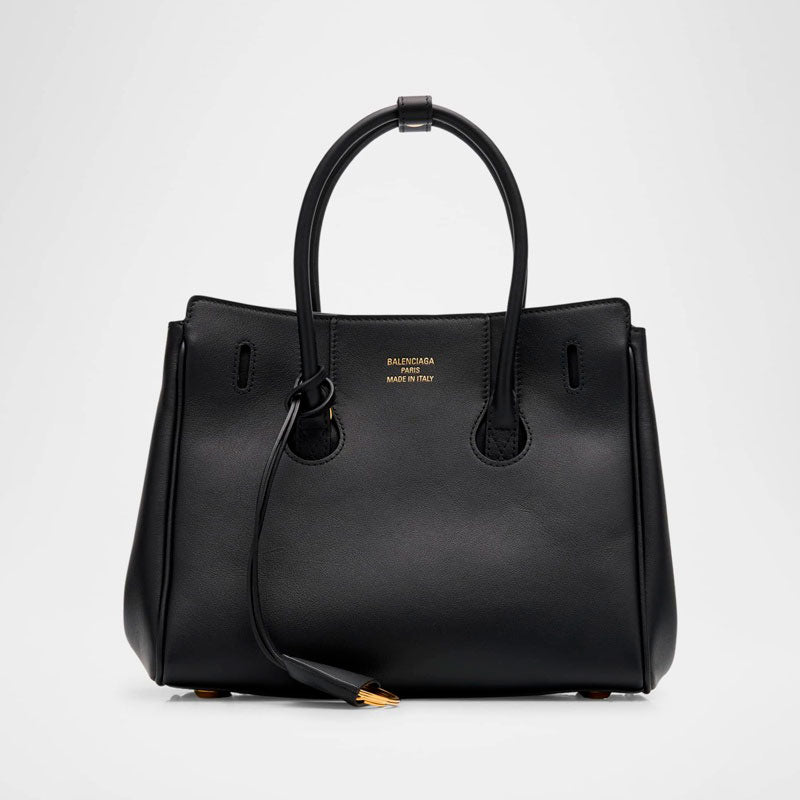 Bolsa Handle Hampton Mini - Mercado de Luxo - O Maior E-Commerce de Bens, Produtos e Serviços de Luxo do Brasil.