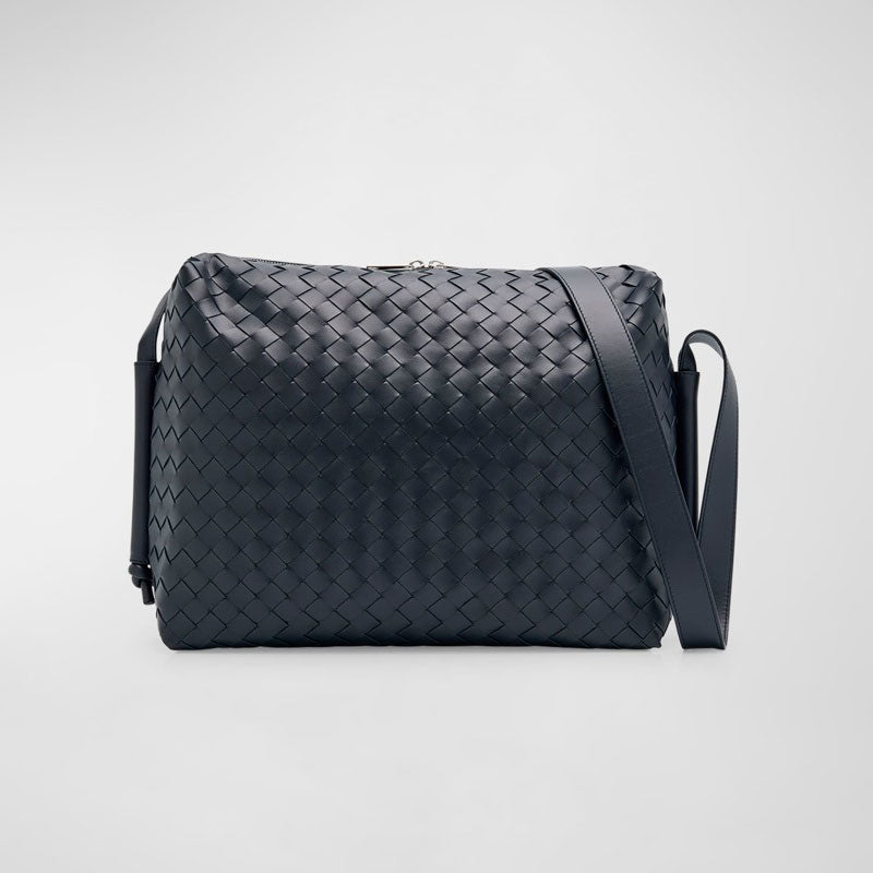 Bolsa Messenger Classic Intrecciato - Mercado de Luxo - O Maior E-Commerce de Bens, Produtos e Serviços de Luxo do Brasil.