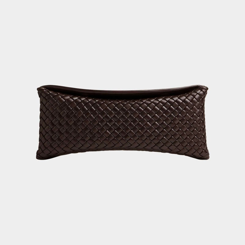 Bolsa Clutch Cobble Pouch - Mercado de Luxo - O Maior E-Commerce de Bens, Produtos e Serviços de Luxo do Brasil.