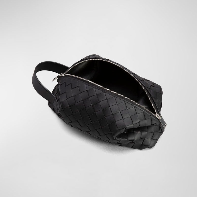 Bolsa Necessaire Intrecciato Toiletry - Mercado de Luxo - O Maior E-Commerce de Bens, Produtos e Serviços de Luxo do Brasil.