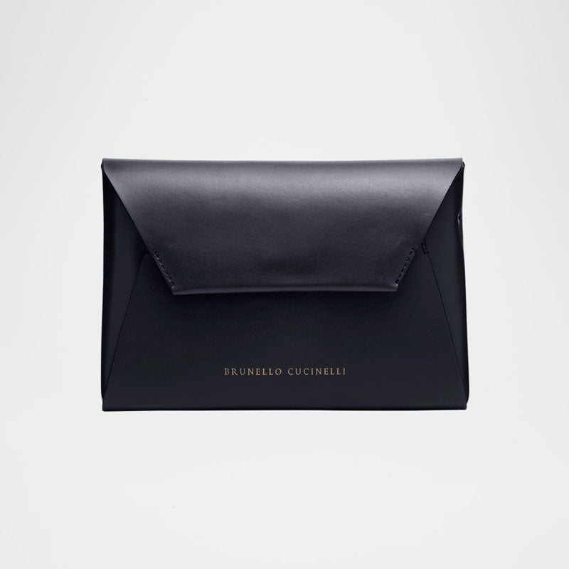 Bolsa Clutch Envelope Flap - Mercado de Luxo - O Maior E-Commerce de Bens, Produtos e Serviços de Luxo do Brasil.