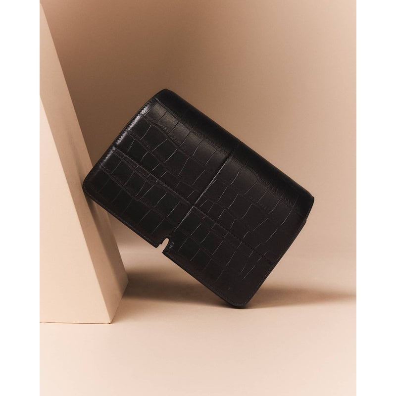 Bolsa Shoulder Snip Flap