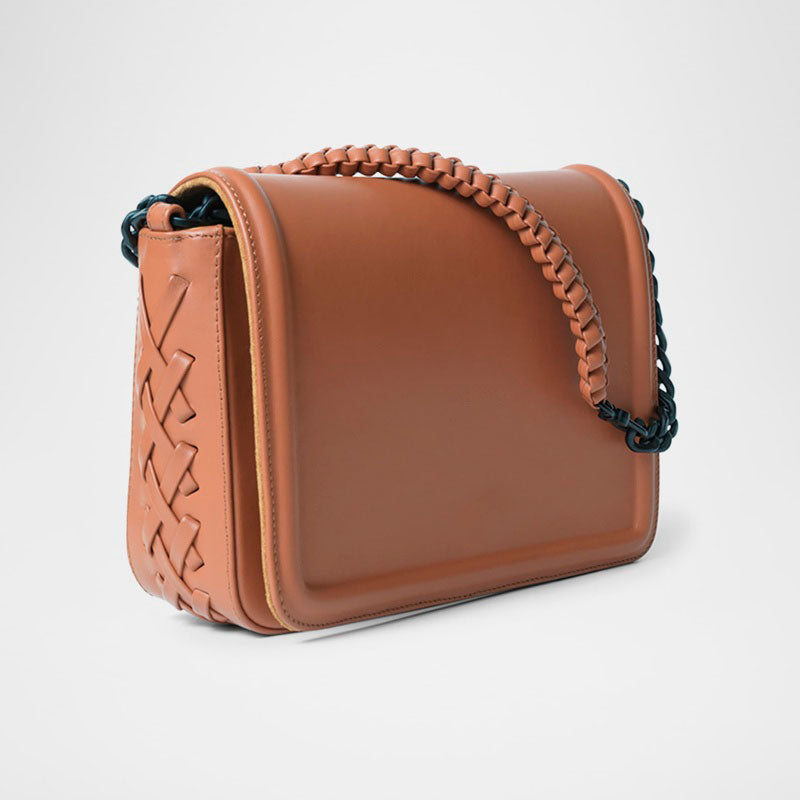 Bolsa Crossbody Maxi Box Flap - Mercado de Luxo - O Maior E-Commerce de Bens, Produtos e Serviços de Luxo do Brasil.