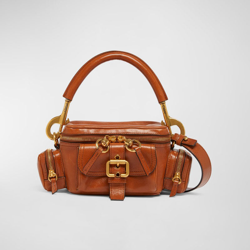 Bolsa Shoulder Camera Small in Natural Shiny Calfskin - Mercado de Luxo - O Maior E-Commerce de Bens, Produtos e Serviços de Luxo do Brasil.