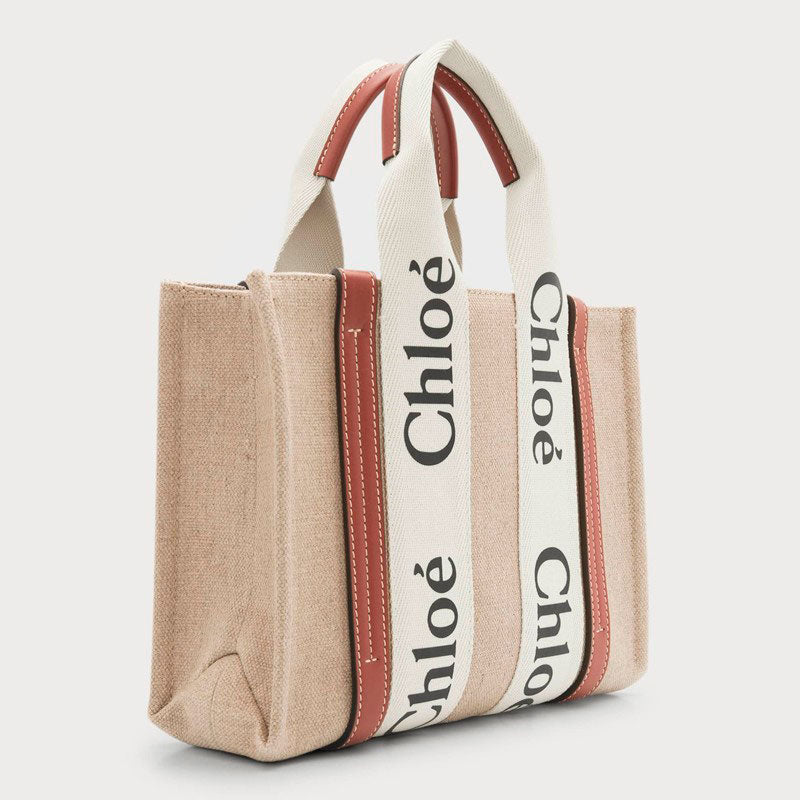 Bolsa Shopper Woody Small in Linen with Strap - Mercado de Luxo - O Maior E-Commerce de Bens, Produtos e Serviços de Luxo do Brasil.