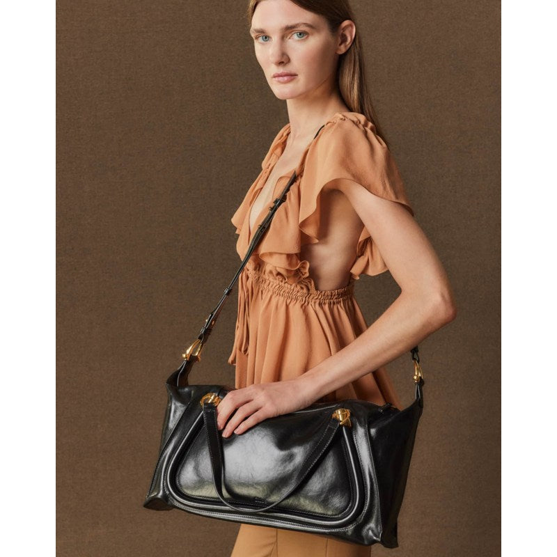 Bolsa Crossbody Paraty 24 Large in Shiny Calfskin