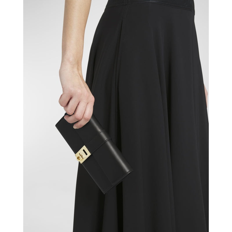 Bolsa Shoulder Hug on Chain