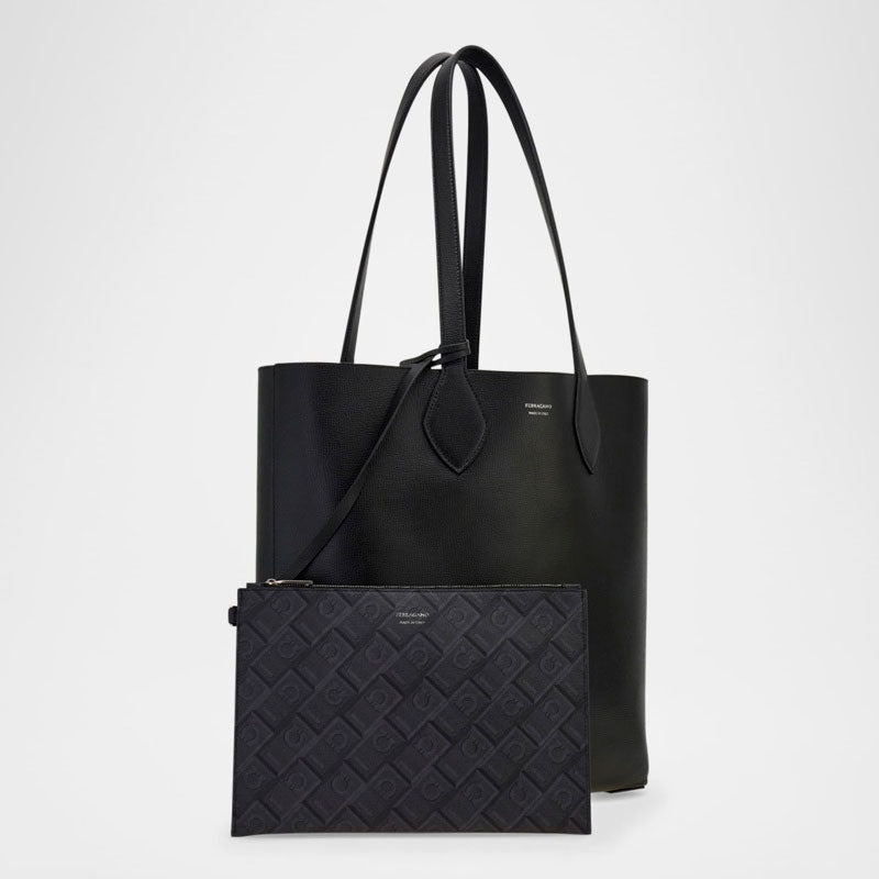 Bolsa Viagem Items Reversible Calfskin - Mercado de Luxo - O Maior E-Commerce de Bens, Produtos e Serviços de Luxo do Brasil.