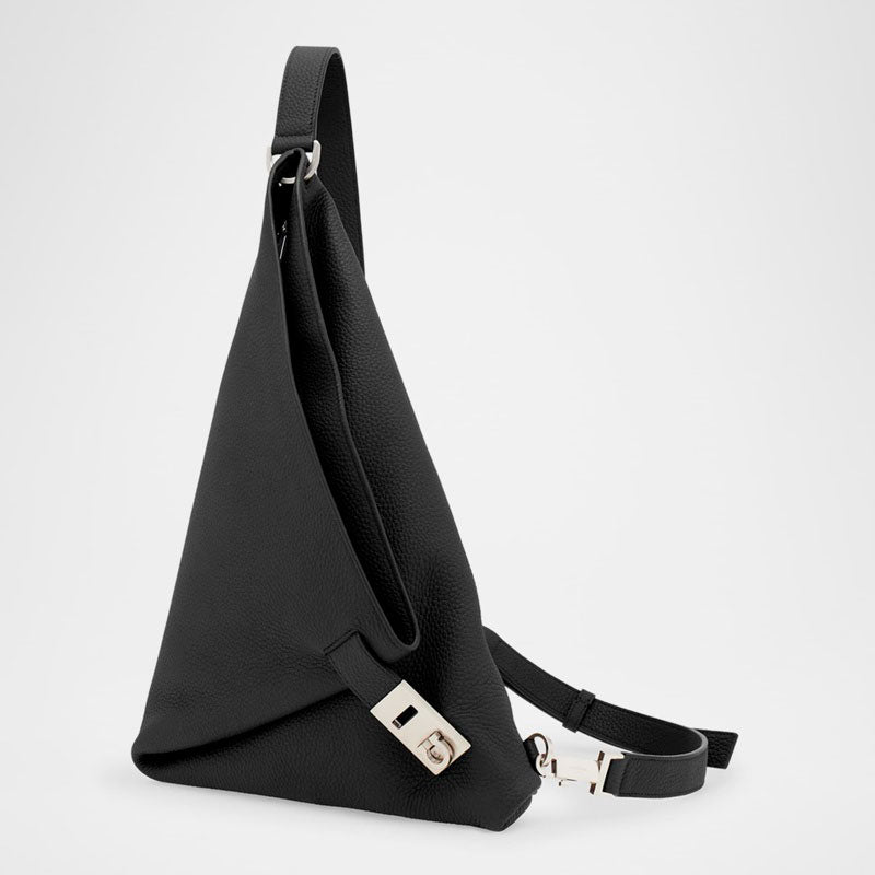 Bolsa Crossbody Twins Triangle - Mercado de Luxo - O Maior E-Commerce de Bens, Produtos e Serviços de Luxo do Brasil.