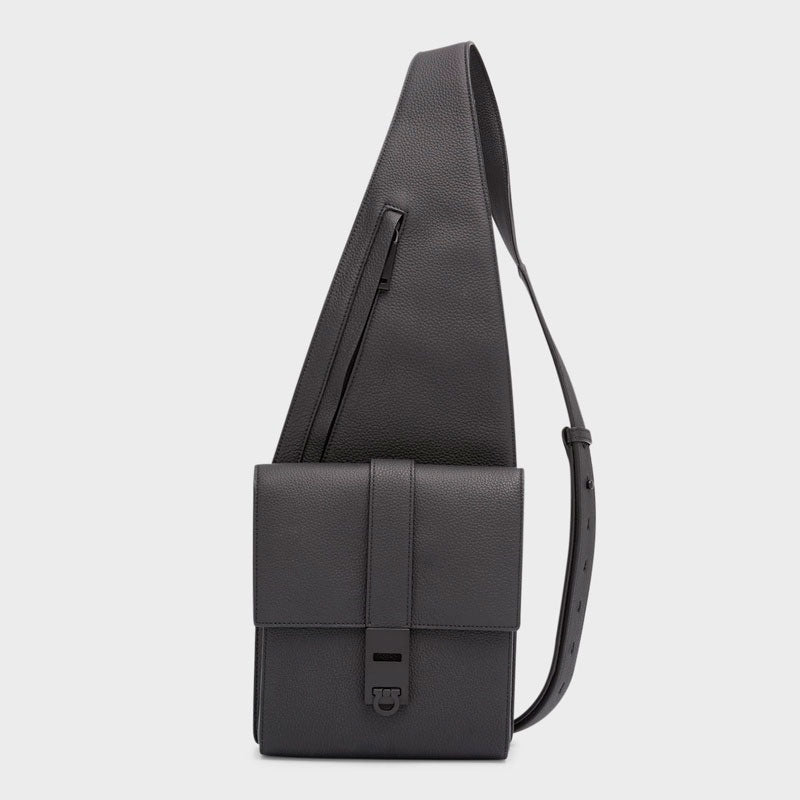 Bolsa Crossbody Gancio - Mercado de Luxo - O Maior E-Commerce de Bens, Produtos e Serviços de Luxo do Brasil.