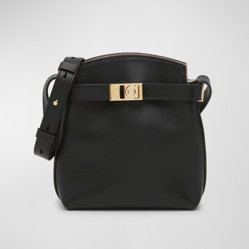 Bolsa Crossbody Mini Hug Bicolor - Mercado de Luxo - O Maior E-Commerce de Bens, Produtos e Serviços de Luxo do Brasil.