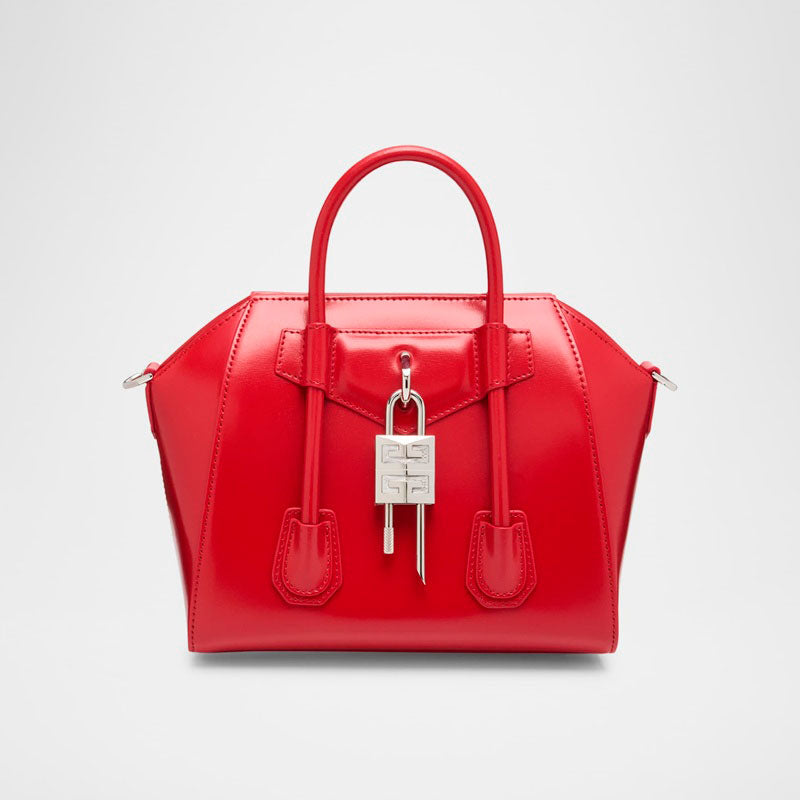 Bolsa Shoulder Antigona Lock Mini in Box - Mercado de Luxo - O Maior E-Commerce de Bens, Produtos e Serviços de Luxo do Brasil.
