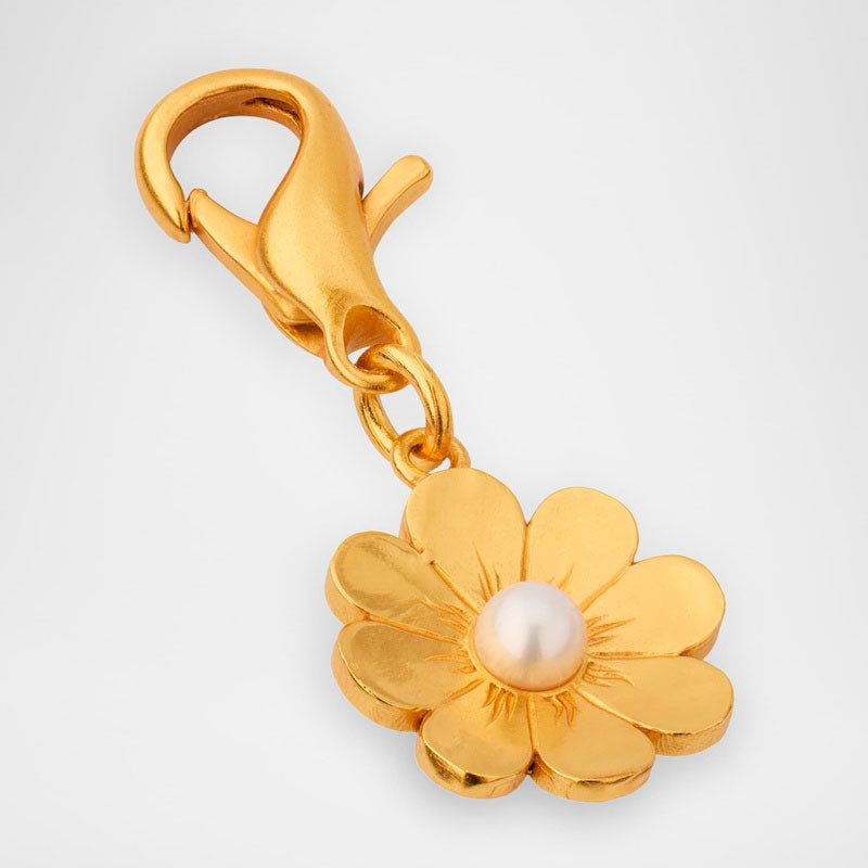Charms e Acessórios Daisy Pearl-Embellished Charm - Mercado de Luxo - O Maior E-Commerce de Bens, Produtos e Serviços de Luxo do Brasil.