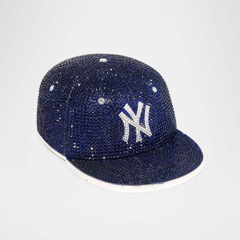 Bolsa Clutch NY Yankees Cap Crystal - Mercado de Luxo - O Maior E-Commerce de Bens, Produtos e Serviços de Luxo do Brasil.