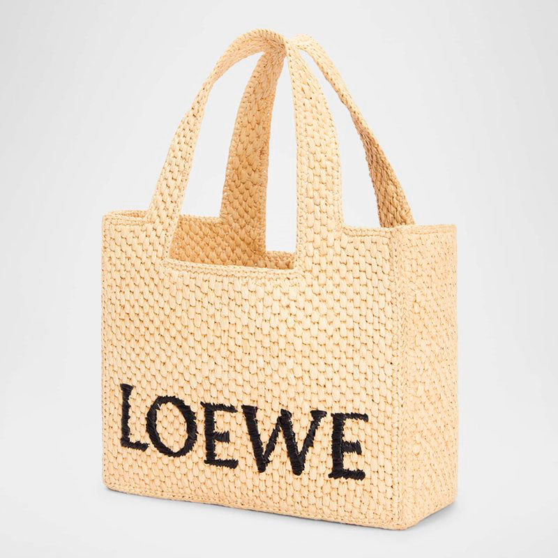 Bolsa Shopper x Paula’s Ibiza Font Tote Small in Raffia - Mercado de Luxo - O Maior E-Commerce de Bens, Produtos e Serviços de Luxo do Brasil.