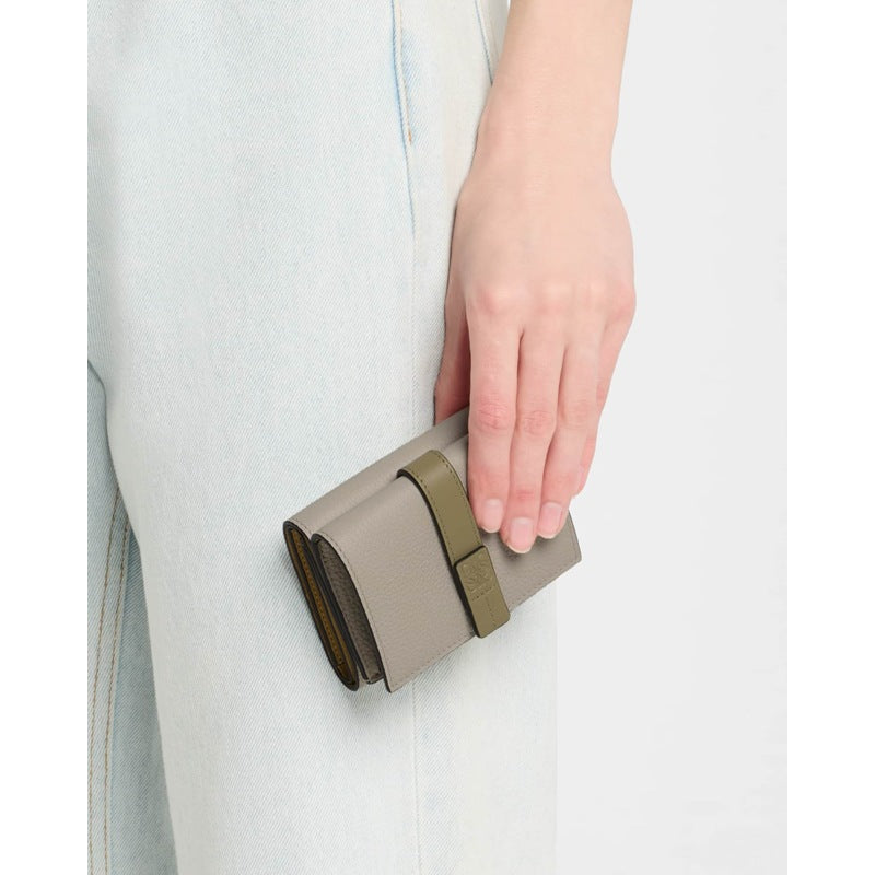 Bolsa Wallet Trifold in Soft Grained