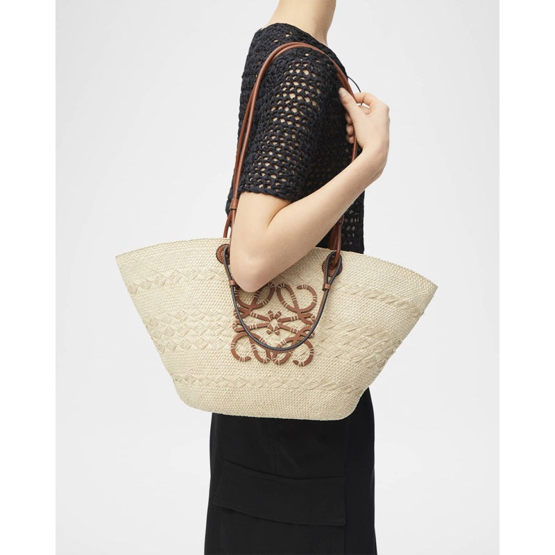 Bolsa Shopper x Paula's Ibiza Anagram Basket in Iraca Palm with s