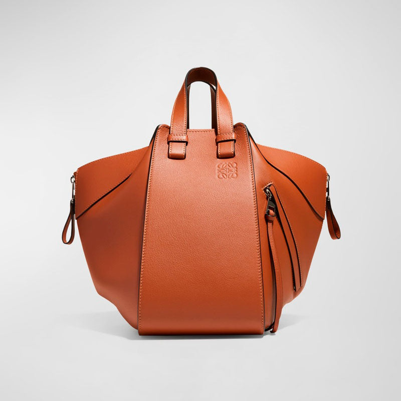 Bolsa Shoulder Hammock Small  in - Mercado de Luxo - O Maior E-Commerce de Bens, Produtos e Serviços de Luxo do Brasil.