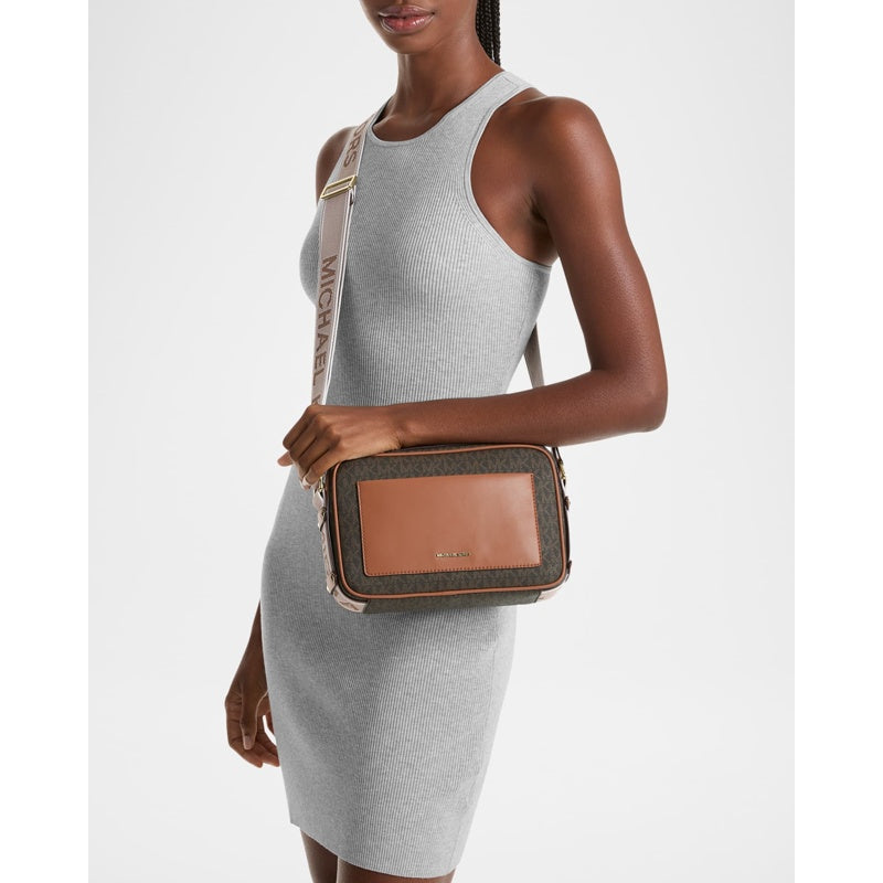 Bolsa Crossbody Maeve Large Pocket Signature Logo
