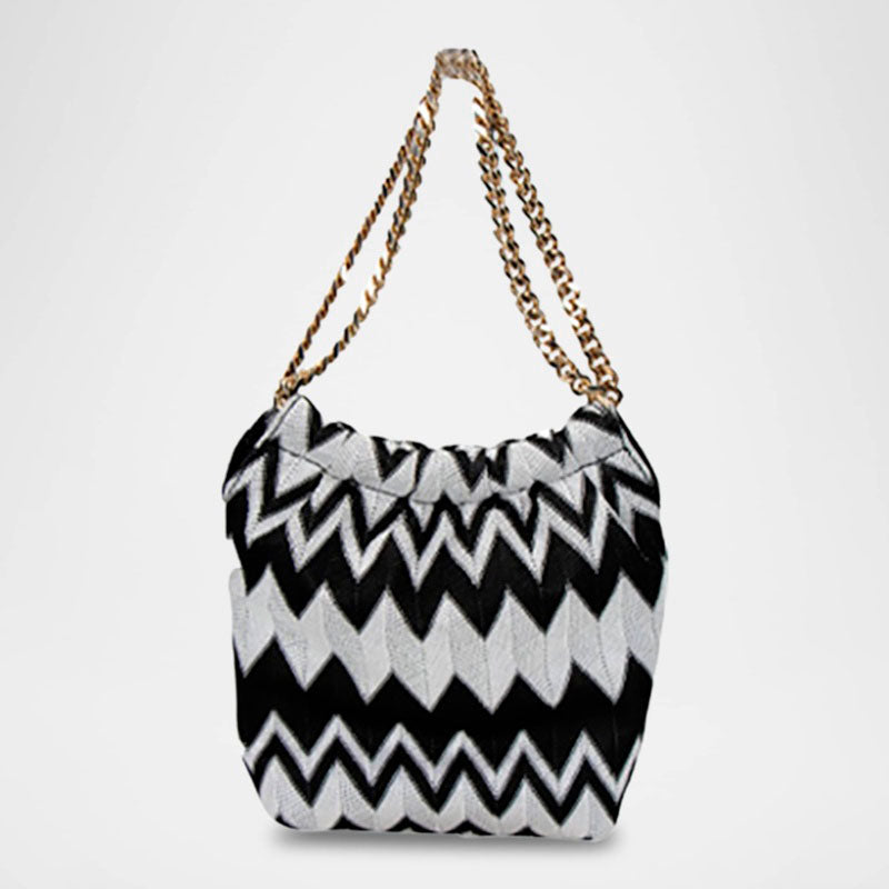 Bolsa Shoulder Chevron Drawstring Chain - Mercado de Luxo - O Maior E-Commerce de Bens, Produtos e Serviços de Luxo do Brasil.
