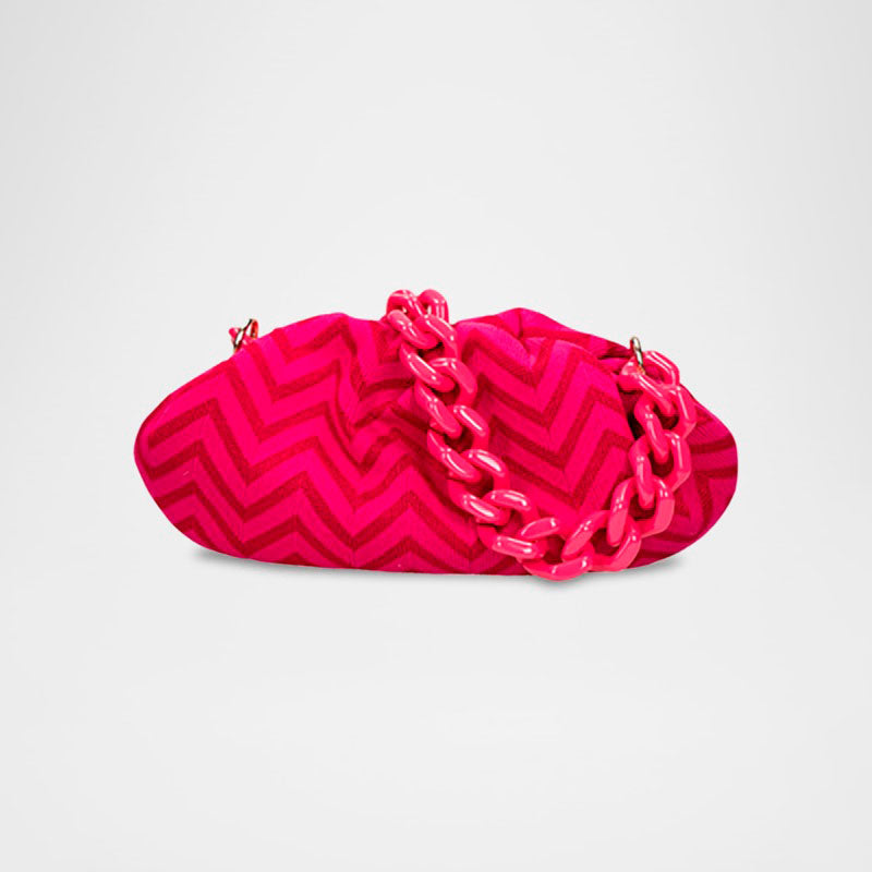 Bolsa Shoulder Medium Chevron Canvas Pouch - Mercado de Luxo - O Maior E-Commerce de Bens, Produtos e Serviços de Luxo do Brasil.