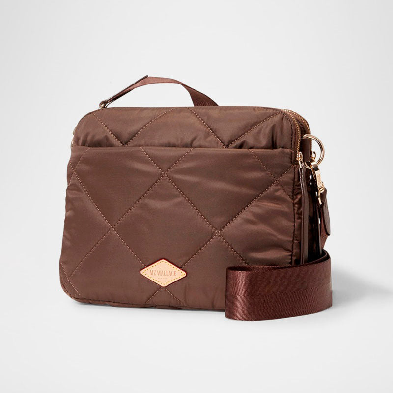 Bolsa Crossbody Madison Quilted Nylon - Mercado de Luxo - O Maior E-Commerce de Bens, Produtos e Serviços de Luxo do Brasil.