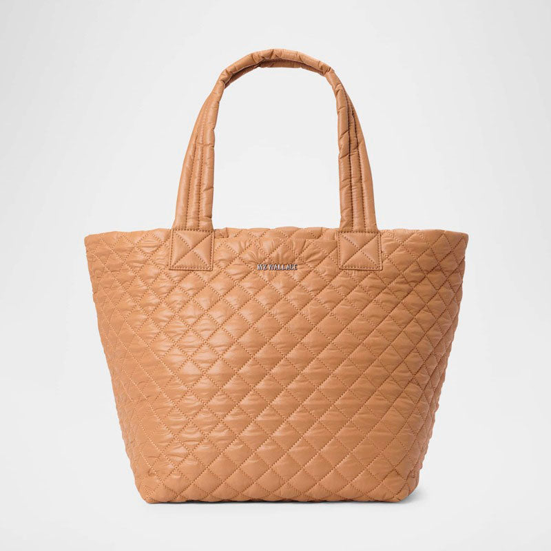 Bolsa Shopper Metro Deluxe Medium Quilted - Mercado de Luxo - O Maior E-Commerce de Bens, Produtos e Serviços de Luxo do Brasil.