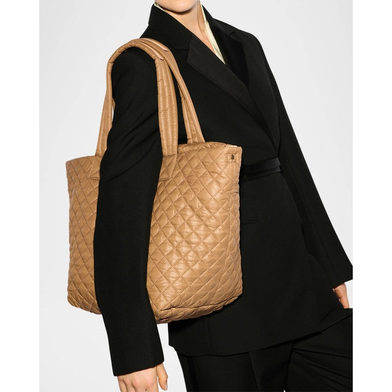 Bolsa Shopper Metro Deluxe Medium Quilted
