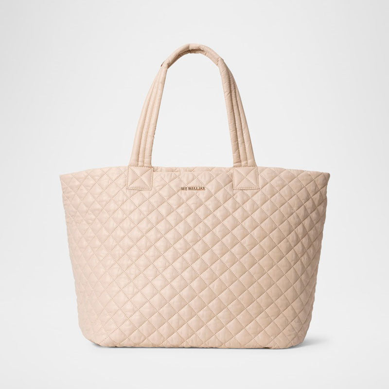 Bolsa Shopper Large Metro Deluxe Quilted - Mercado de Luxo - O Maior E-Commerce de Bens, Produtos e Serviços de Luxo do Brasil.