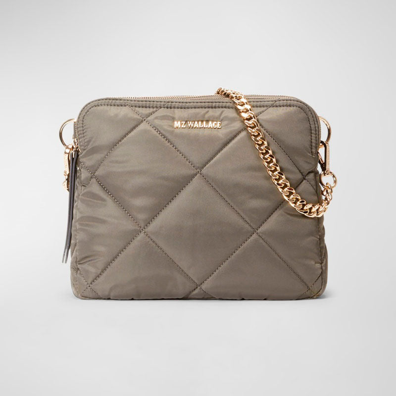 Bolsa Crossbody Madison Quilted Nylon - Mercado de Luxo - O Maior E-Commerce de Bens, Produtos e Serviços de Luxo do Brasil.