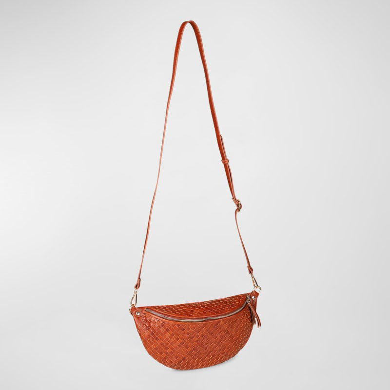 Bolsa Crossbody Alex Woven Sling - Mercado de Luxo - O Maior E-Commerce de Bens, Produtos e Serviços de Luxo do Brasil.