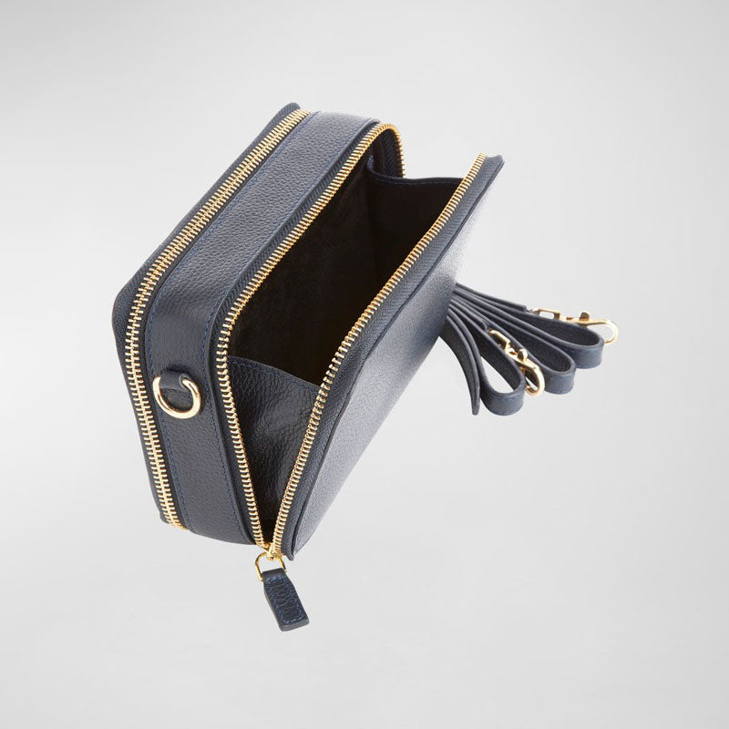 Bolsa Crossbody Monogrammed - Mercado de Luxo - O Maior E-Commerce de Bens, Produtos e Serviços de Luxo do Brasil.